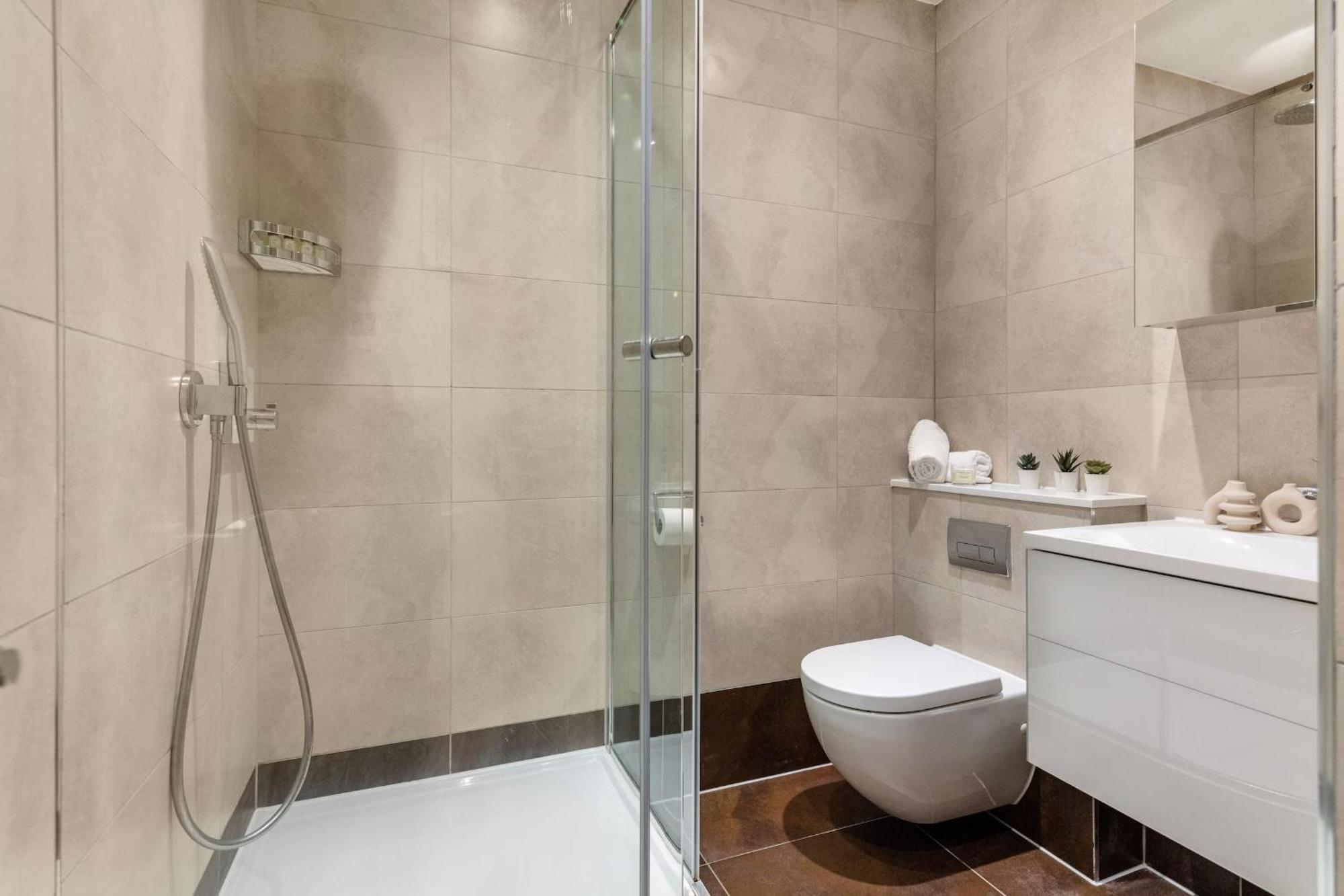 2Br In Soho - Charlotte Street - Cityapartmentstay ロンドン エクステリア 写真